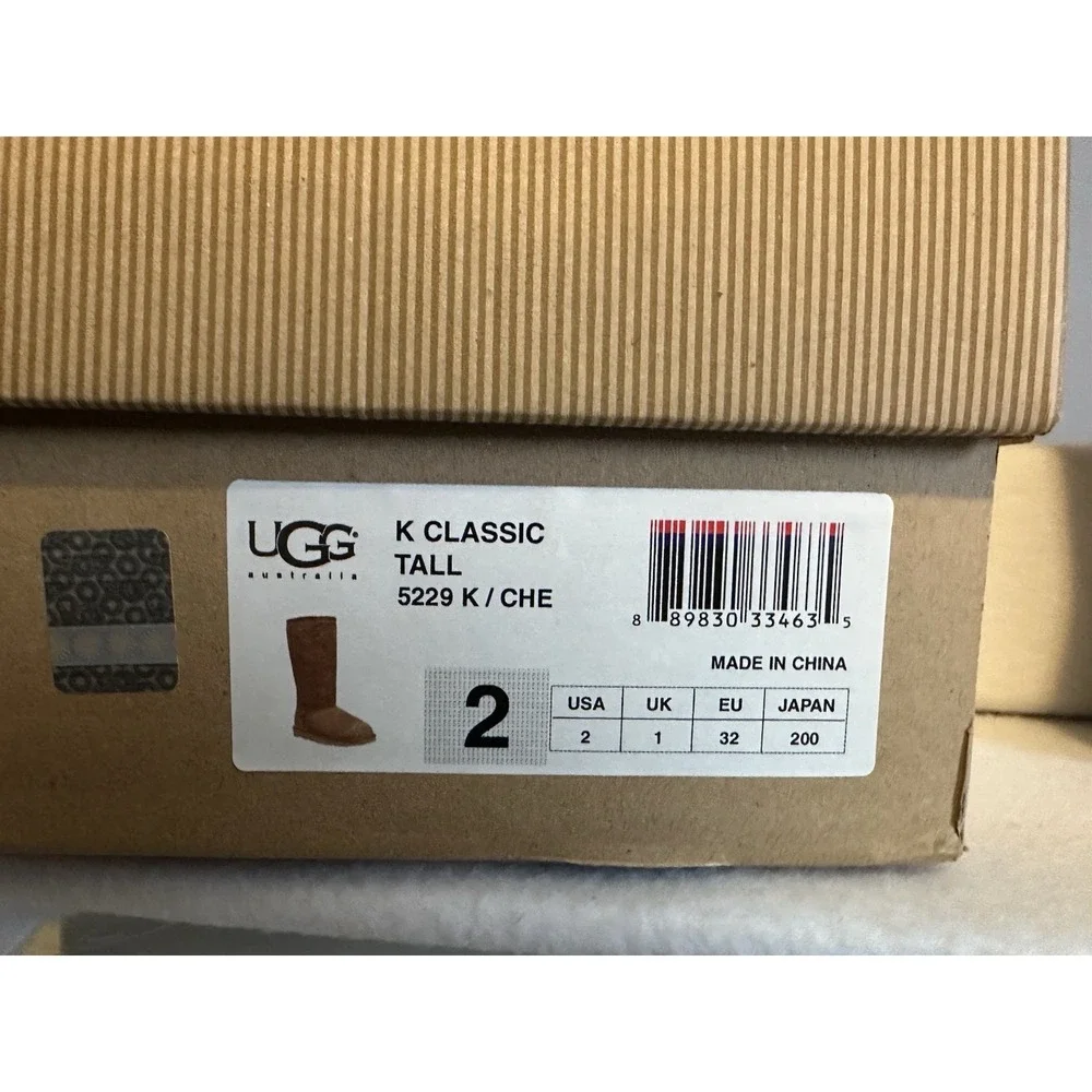 NEW UGG Australia Classic Tall Big‎ Kids Boot Youth sz.2 Style 5229K Chestnut
